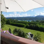 Garni Wurzer Szálloda Velden am Wörthersee