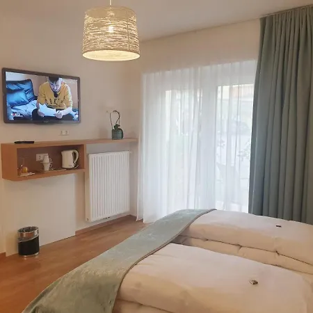 Garni Wurzer Hotel Velden am Woerthersee
