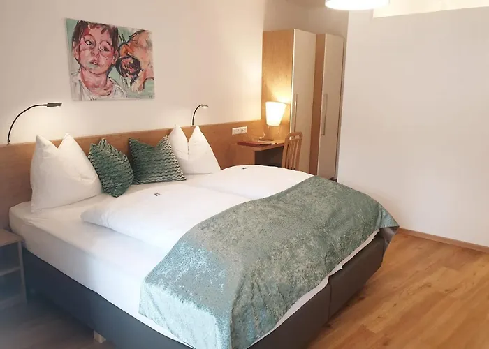 Garni Wurzer Hotel Velden am Woerthersee