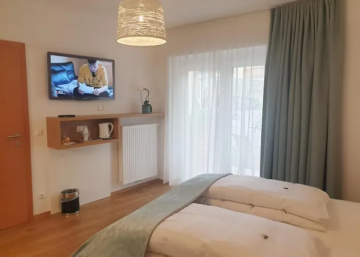 Garni Wurzer Hotel Velden am Woerthersee