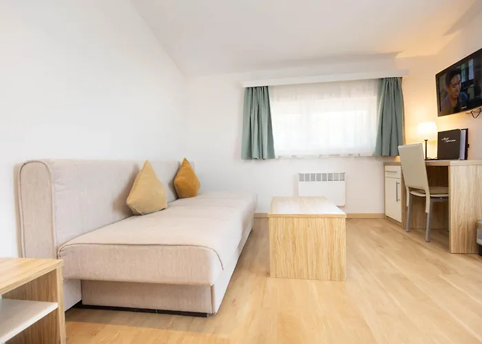 Garni Wurzer Hotel 4*