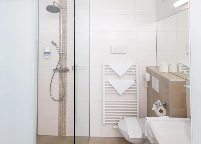 فندق غارني فوتسار